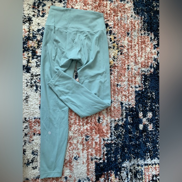 Lululemon Wunder Train High-Rise Tight 25" in Misty Glade - Picture 3 of 4